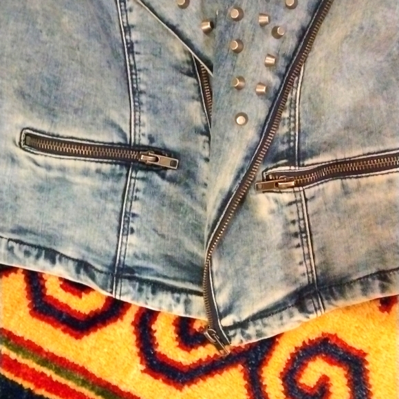 ROMEO & JULIET COUTURE- Jeans Studded Moto Jacket Size M - Picture 5 of 6